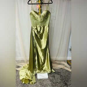 Glamorous Satin Prom Dress in Olive Green